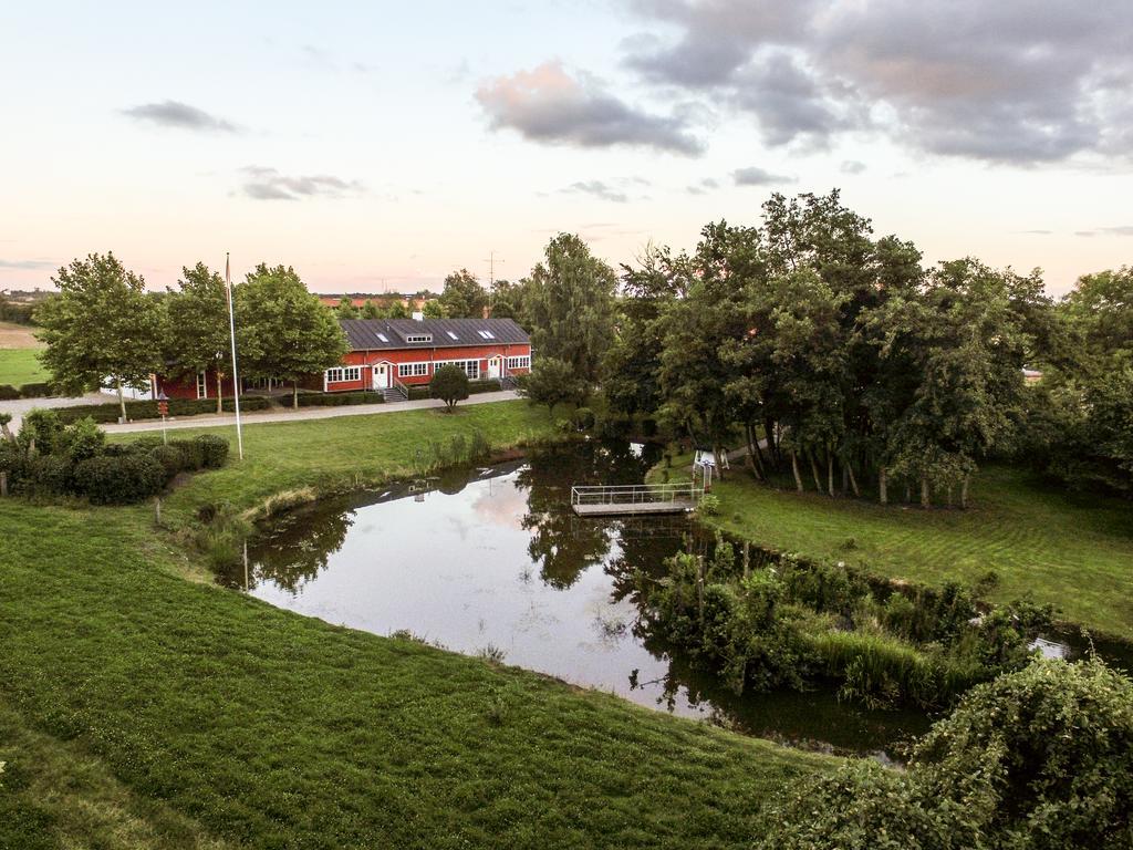 Fjelsted Skov Hotel & Konference Ejby  Exterior photo